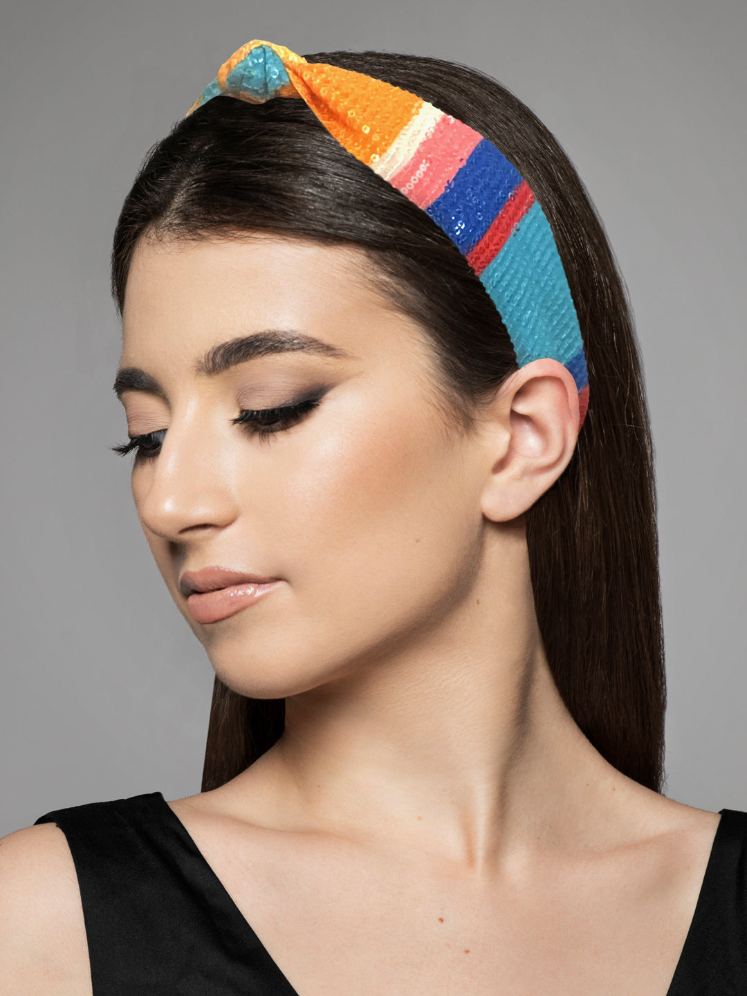 SS22 STRIPE HEADBAND side pose